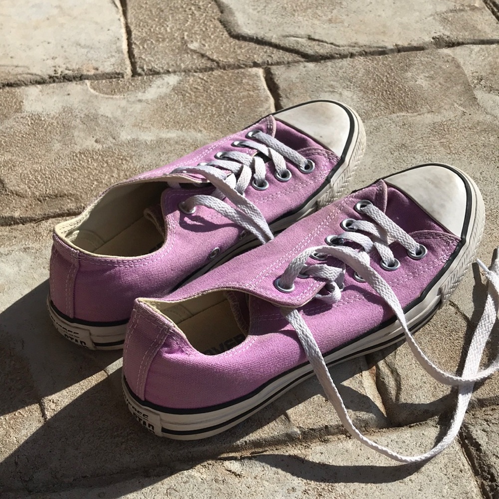 Purple converses - Picture 2 of 5